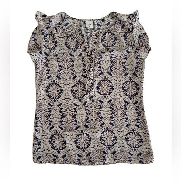 CAbi Women's Cream Blue Damask Flutter Short Sleeve Blouse Small #3074 - Picture 3 of 14